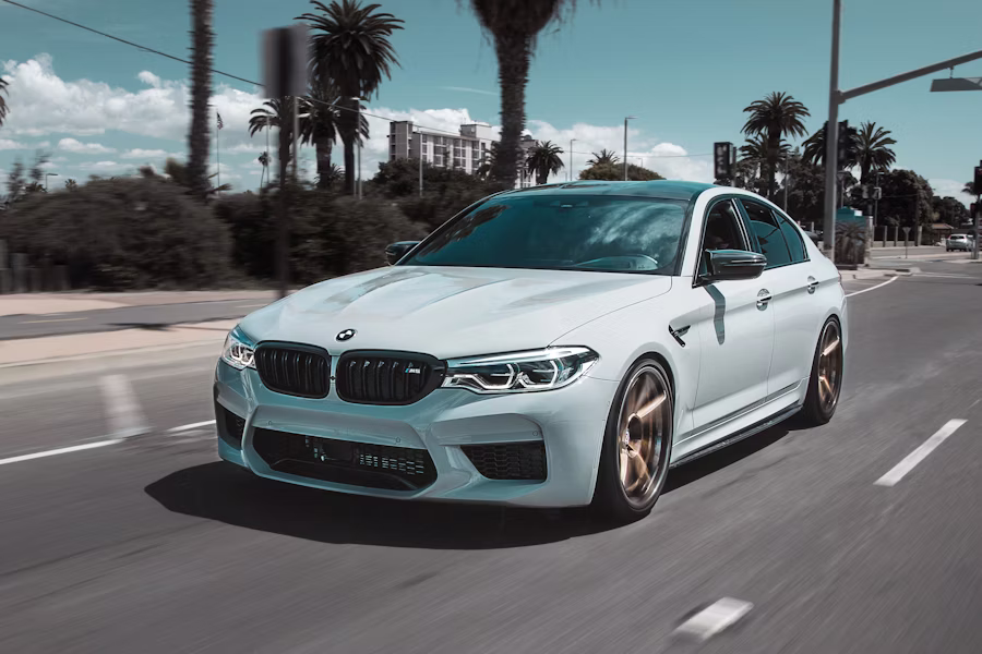 مرسدس بنز E300